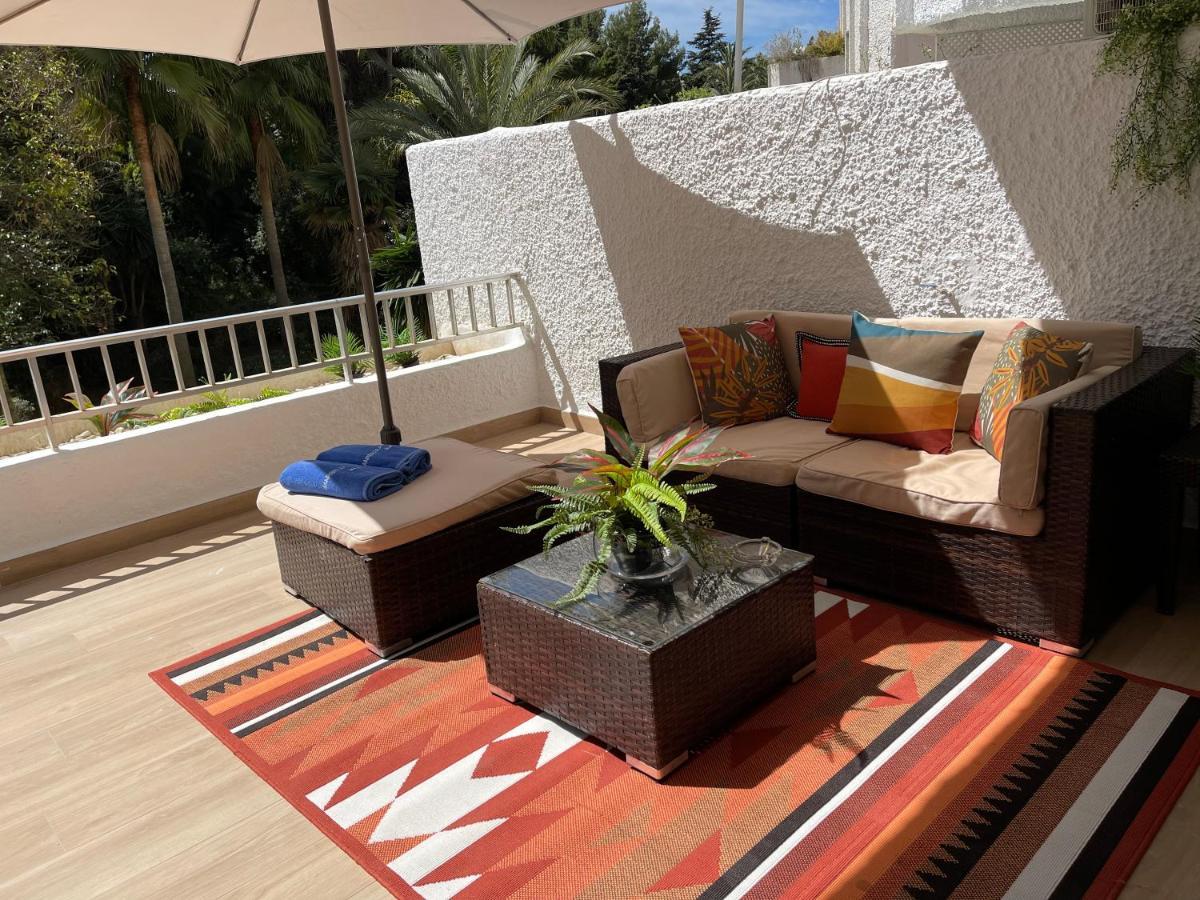 Suite 208, Close To The Beach, 2 Bedroom,Golden Mile Марбелья Экстерьер фото